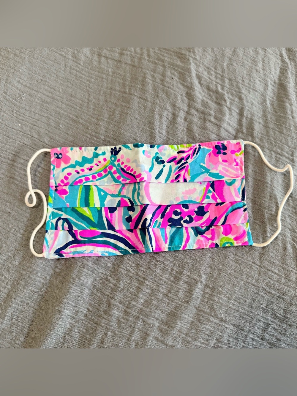 Lilly Pulitzer Cotton Face Mask in Pink & Blue • NWOT